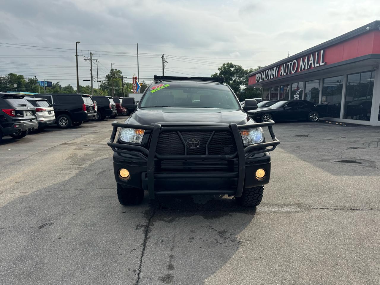 Toyota Tundra 4WD Truck CrewMax 5.7L V8 6-Spd AT (Natl) 2013