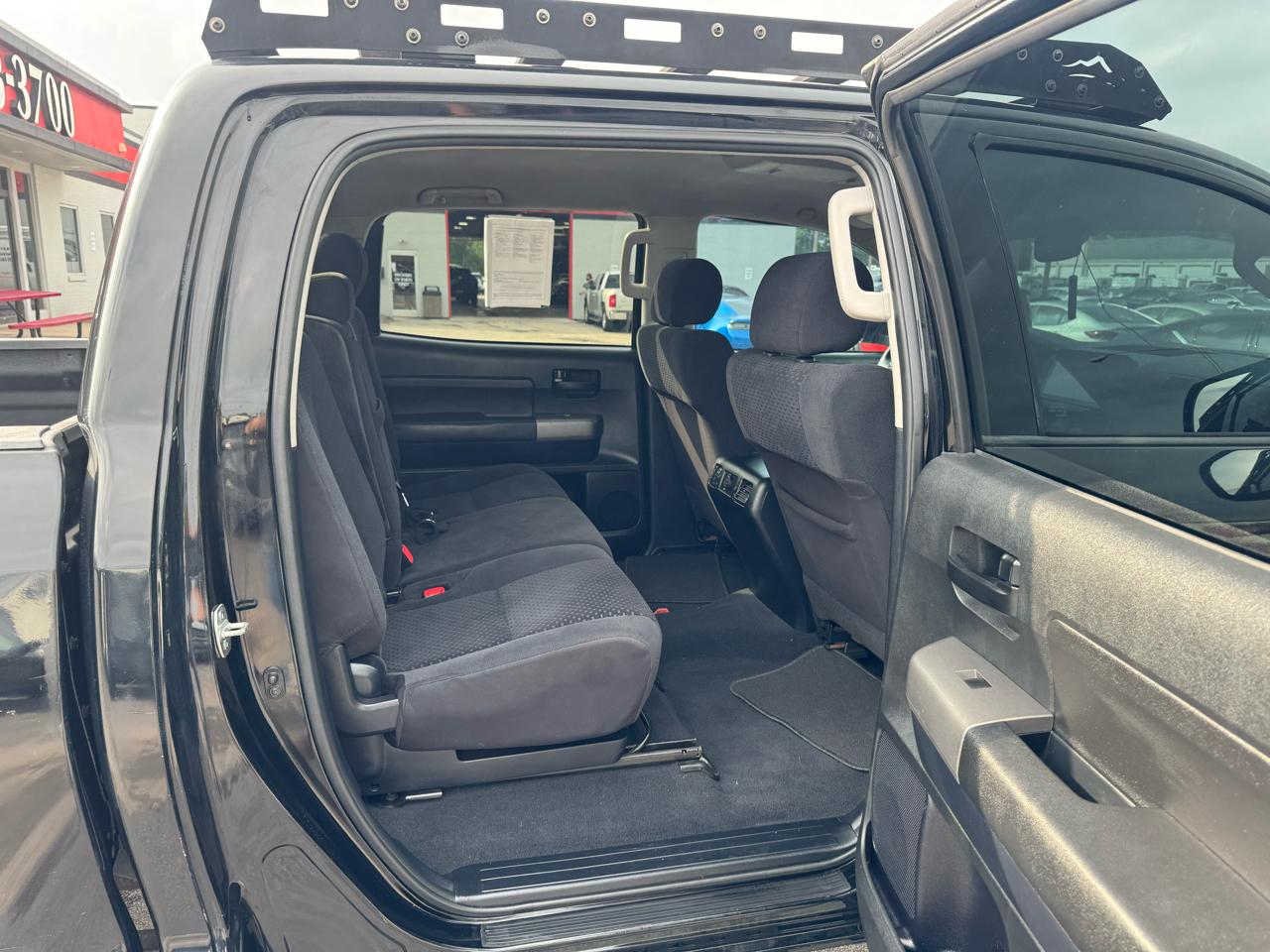 Toyota Tundra 4WD Truck CrewMax 5.7L V8 6-Spd AT (Natl) 2013