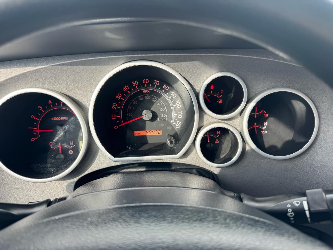 Toyota Tundra 4WD Truck CrewMax 5.7L V8 6-Spd AT (Natl) 2013