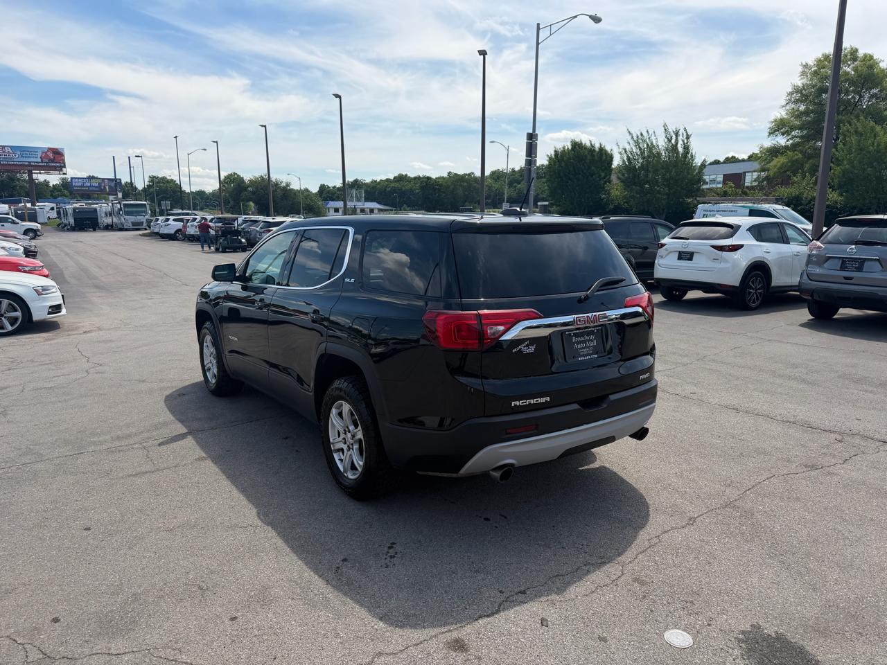 GMC Acadia SLE 2019