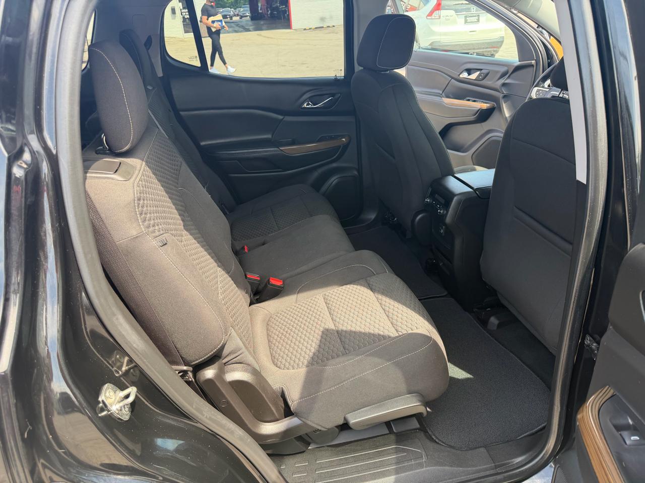 GMC Acadia SLE 2019