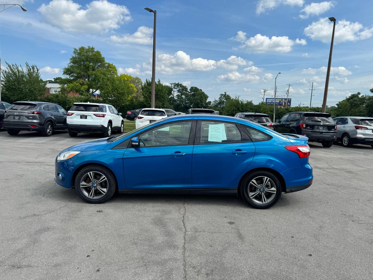 Ford Focus 4dr Sdn SE 2012