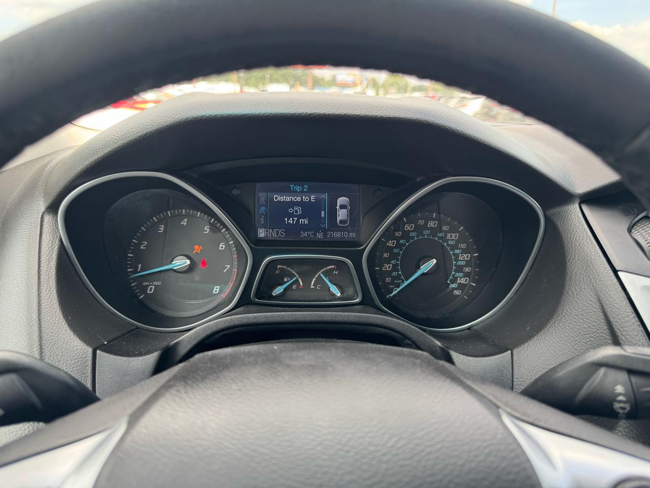Ford Focus 4dr Sdn SE 2012