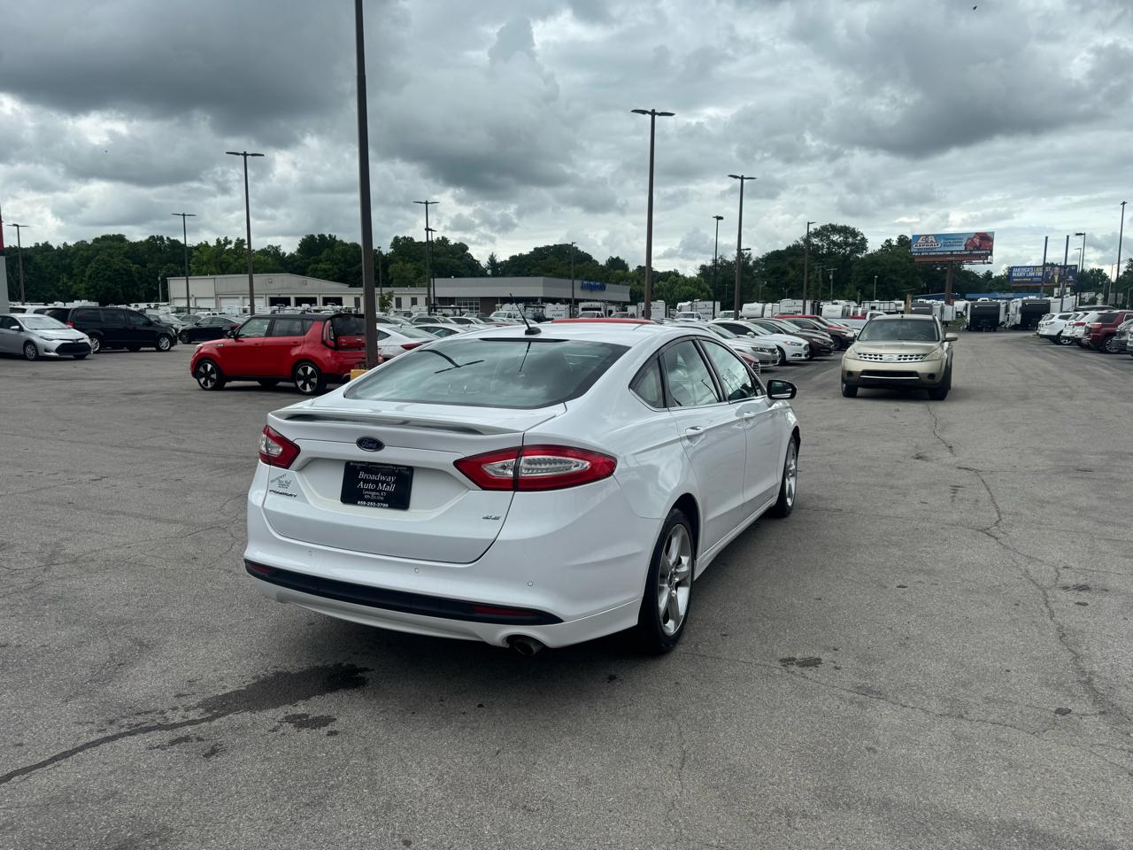 Ford Fusion 4dr Sdn SE FWD 2016