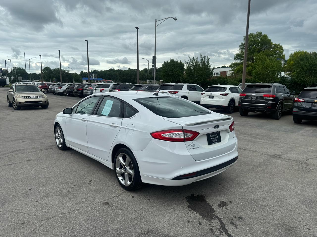 Ford Fusion 4dr Sdn SE FWD 2016