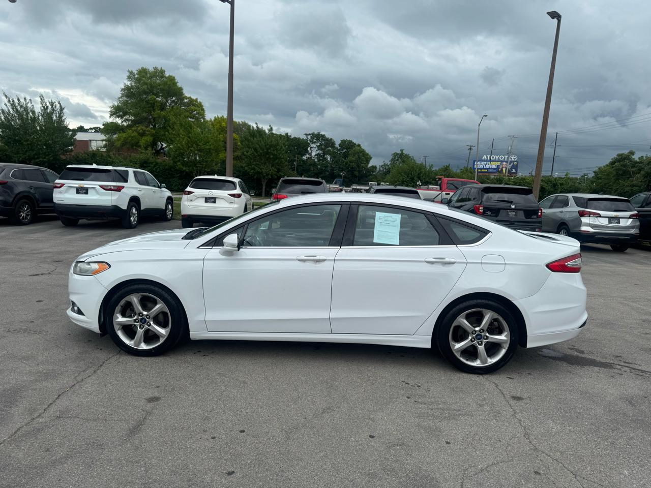 Ford Fusion 4dr Sdn SE FWD 2016