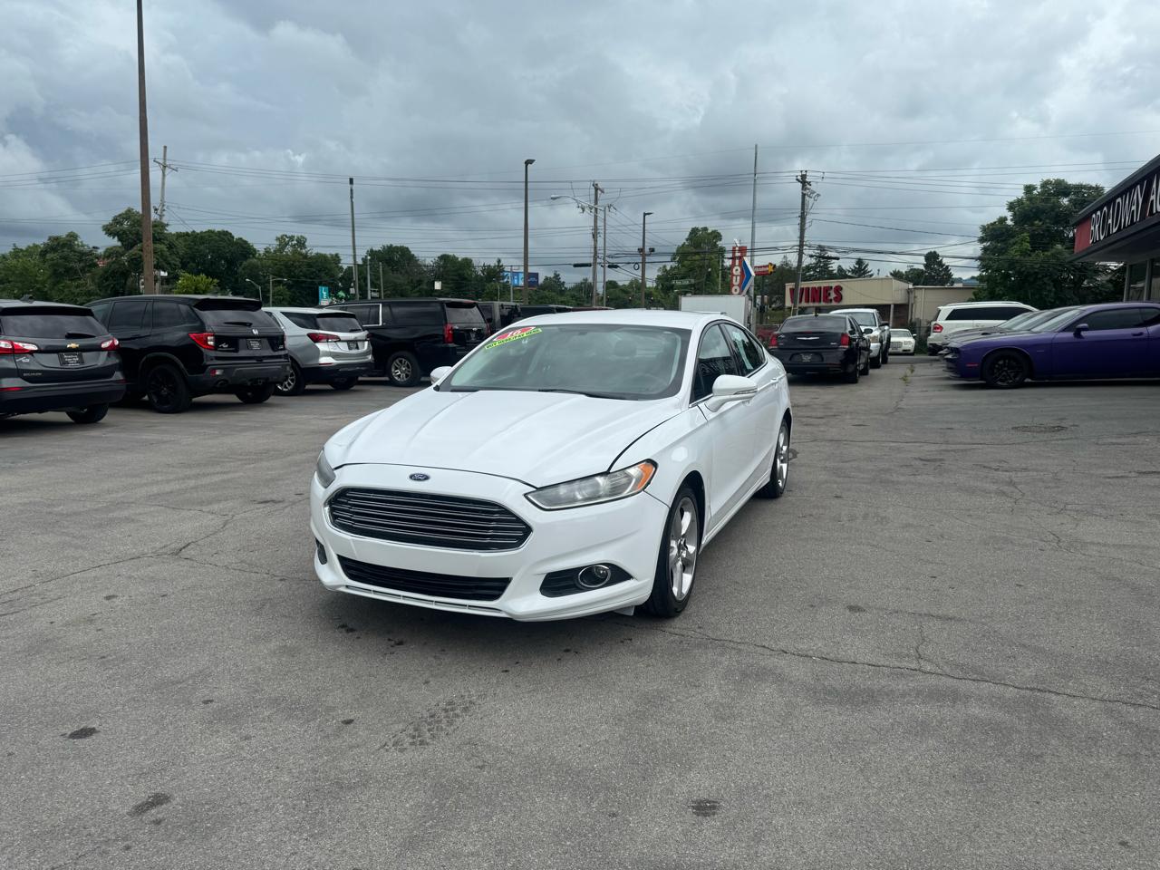 Ford Fusion 4dr Sdn SE FWD 2016