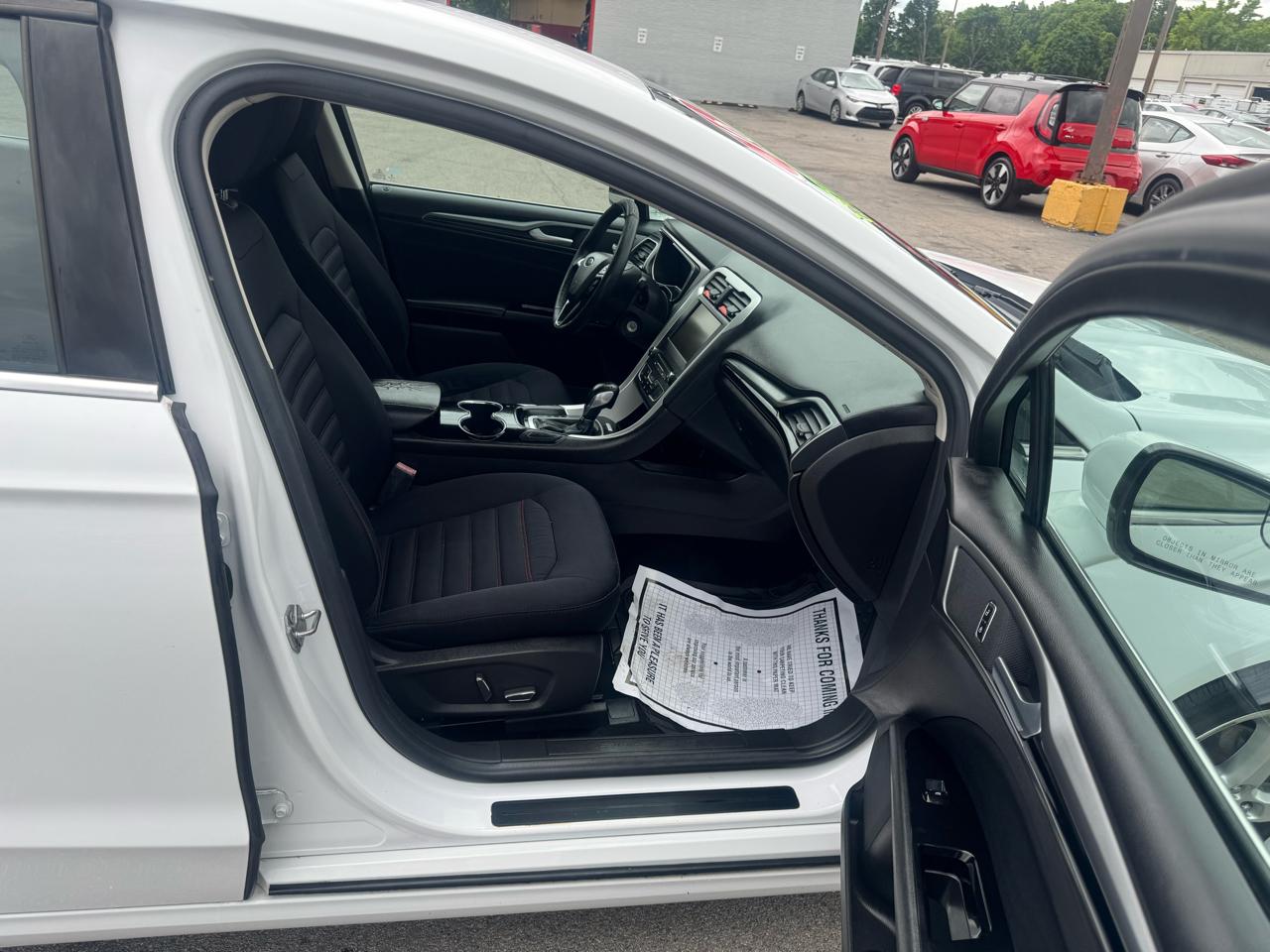 Ford Fusion 4dr Sdn SE FWD 2016