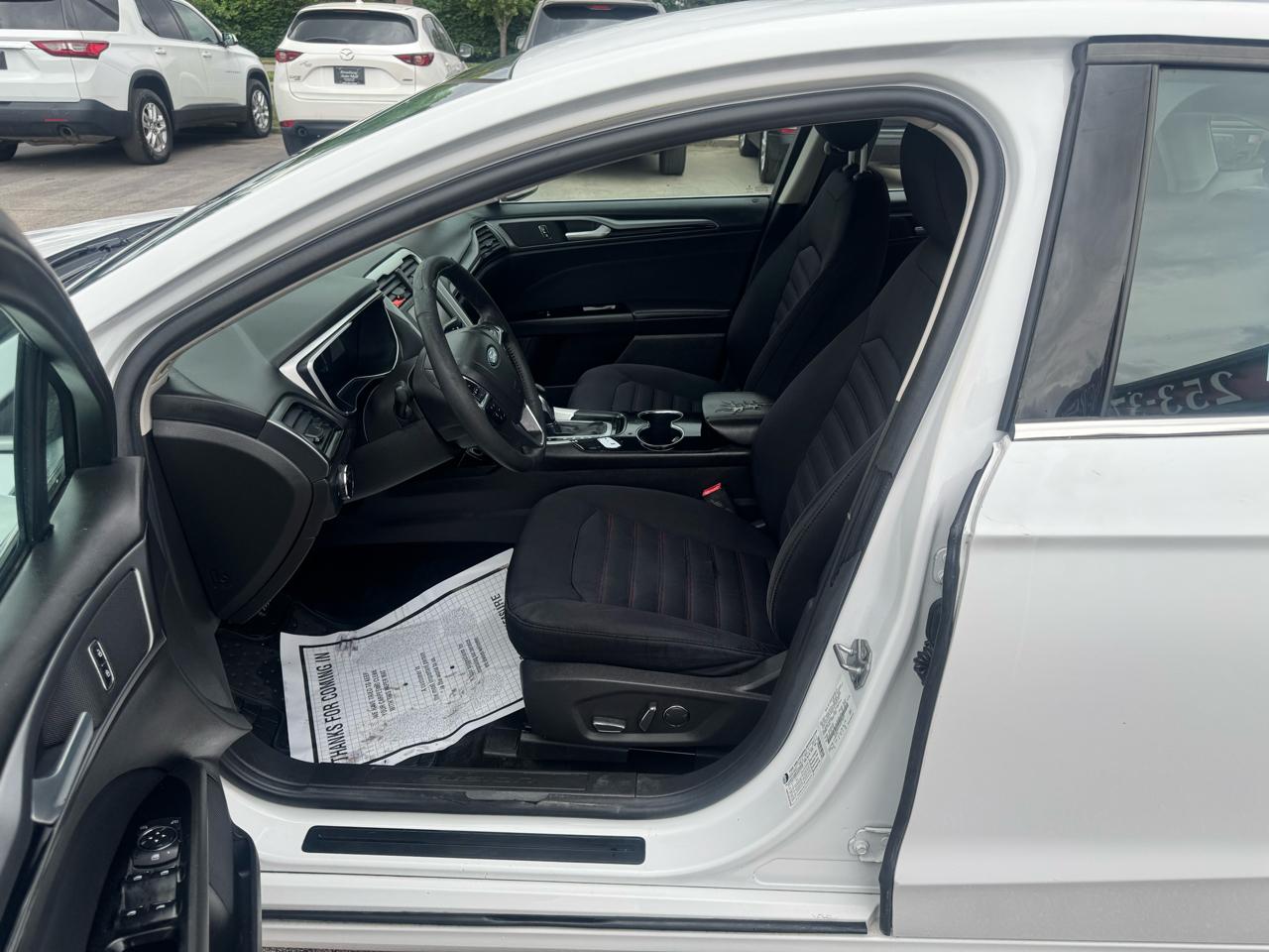 Ford Fusion 4dr Sdn SE FWD 2016