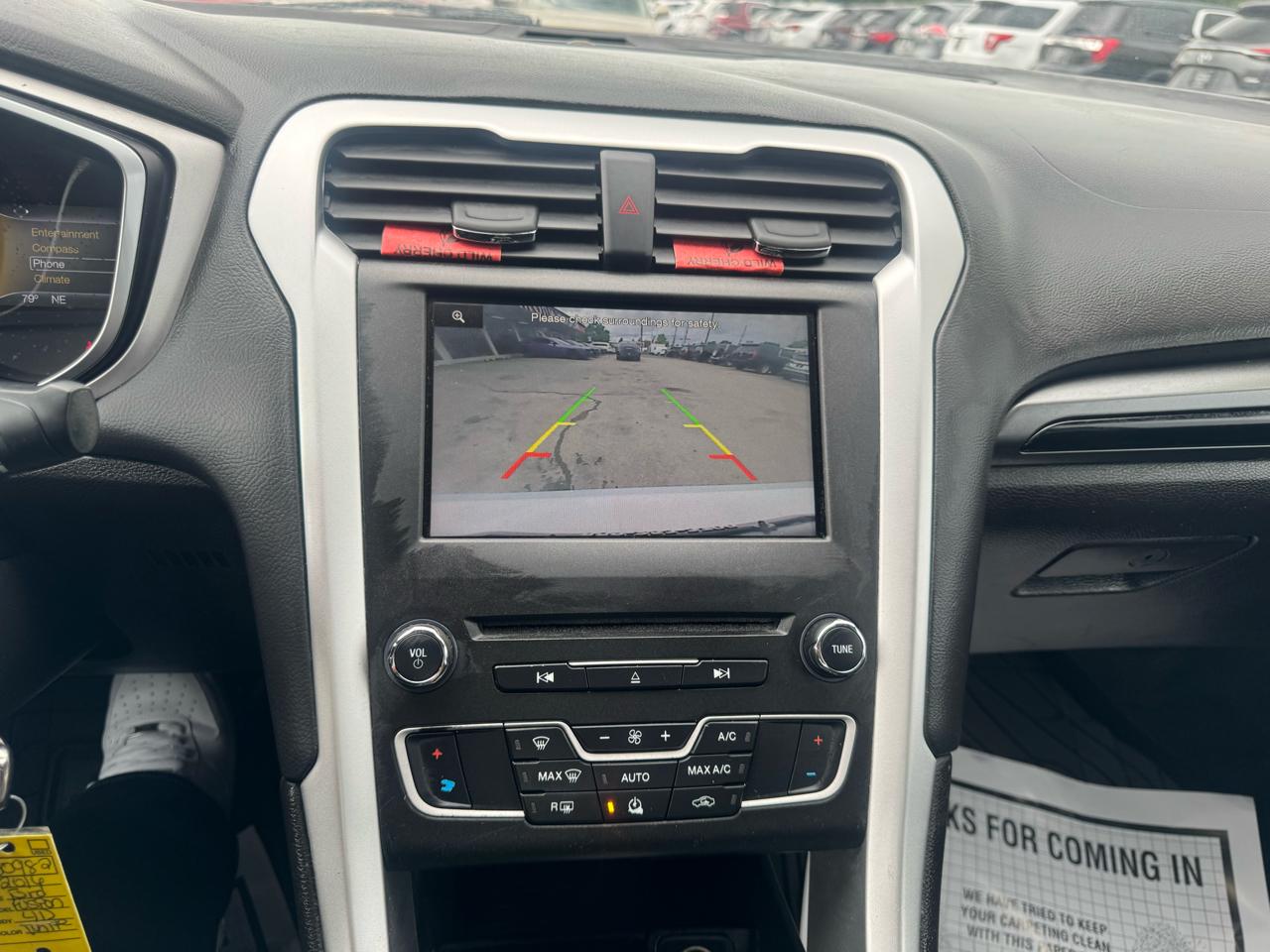 Ford Fusion 4dr Sdn SE FWD 2016