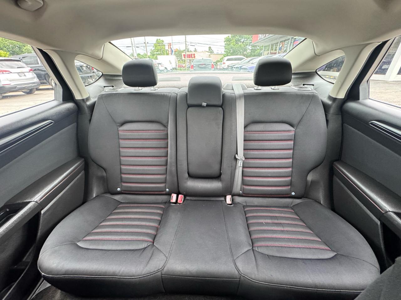 Ford Fusion 4dr Sdn SE FWD 2016