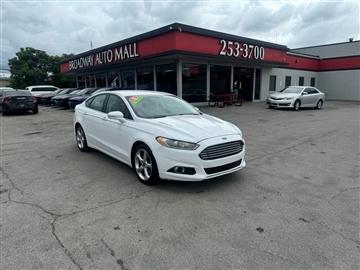 2016 Ford Fusion 4dr Sdn SE FWD