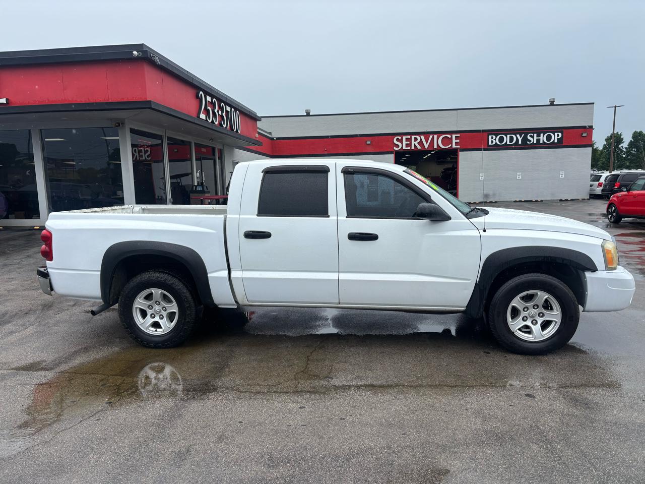 Dodge Dakota 4dr Quad Cab 131 4WD SLT 2006
