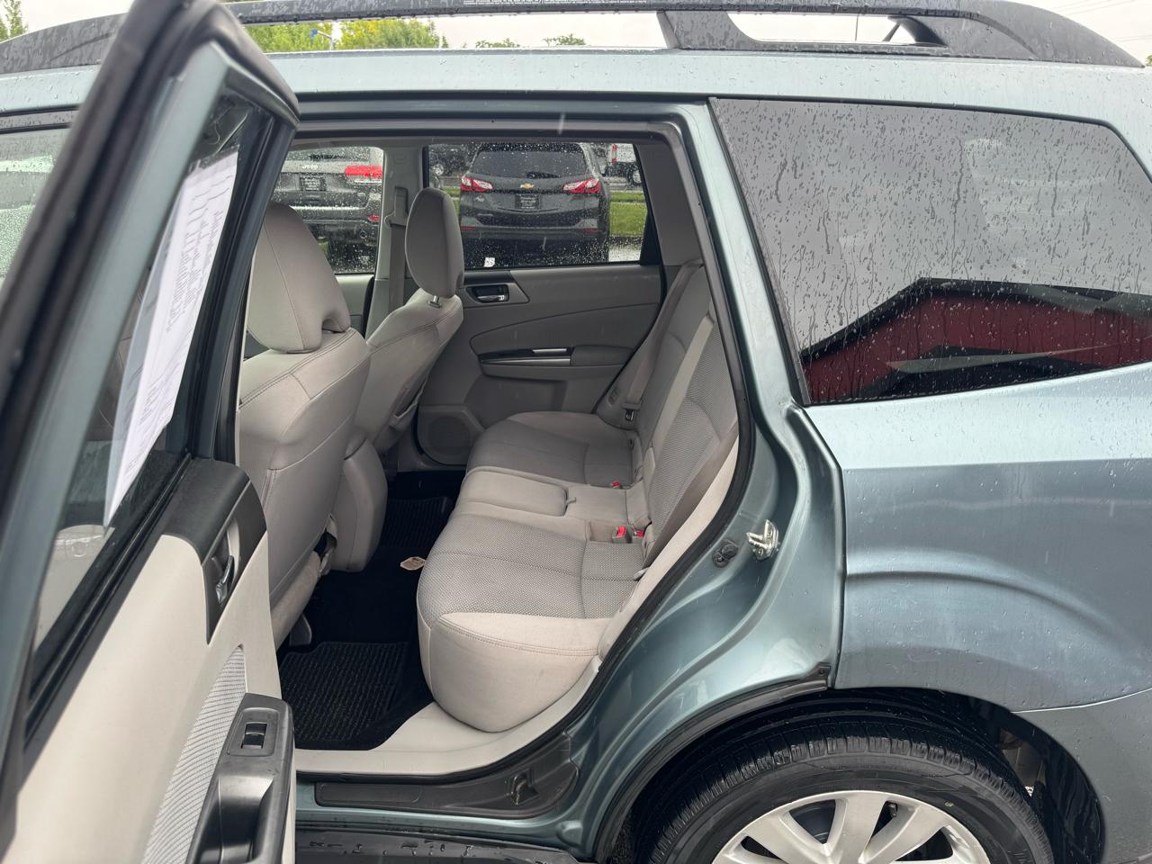 Subaru Forester 4dr Auto 2.5X Premium 2012