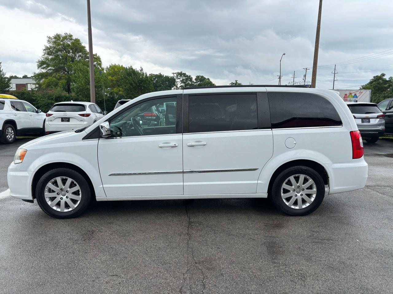 Chrysler Town & Country 4dr Wgn Touring 2014