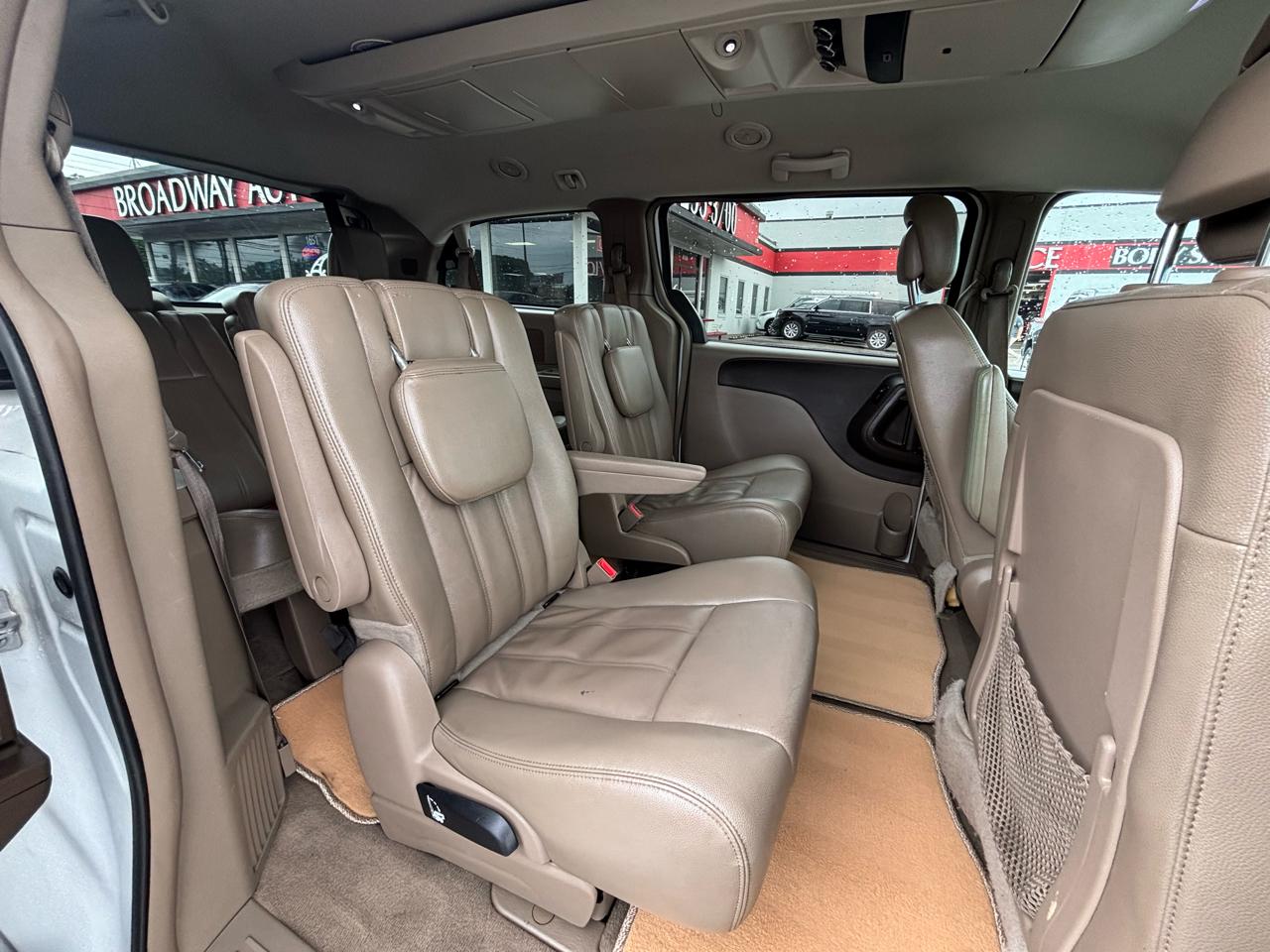 Chrysler Town & Country 4dr Wgn Touring 2014