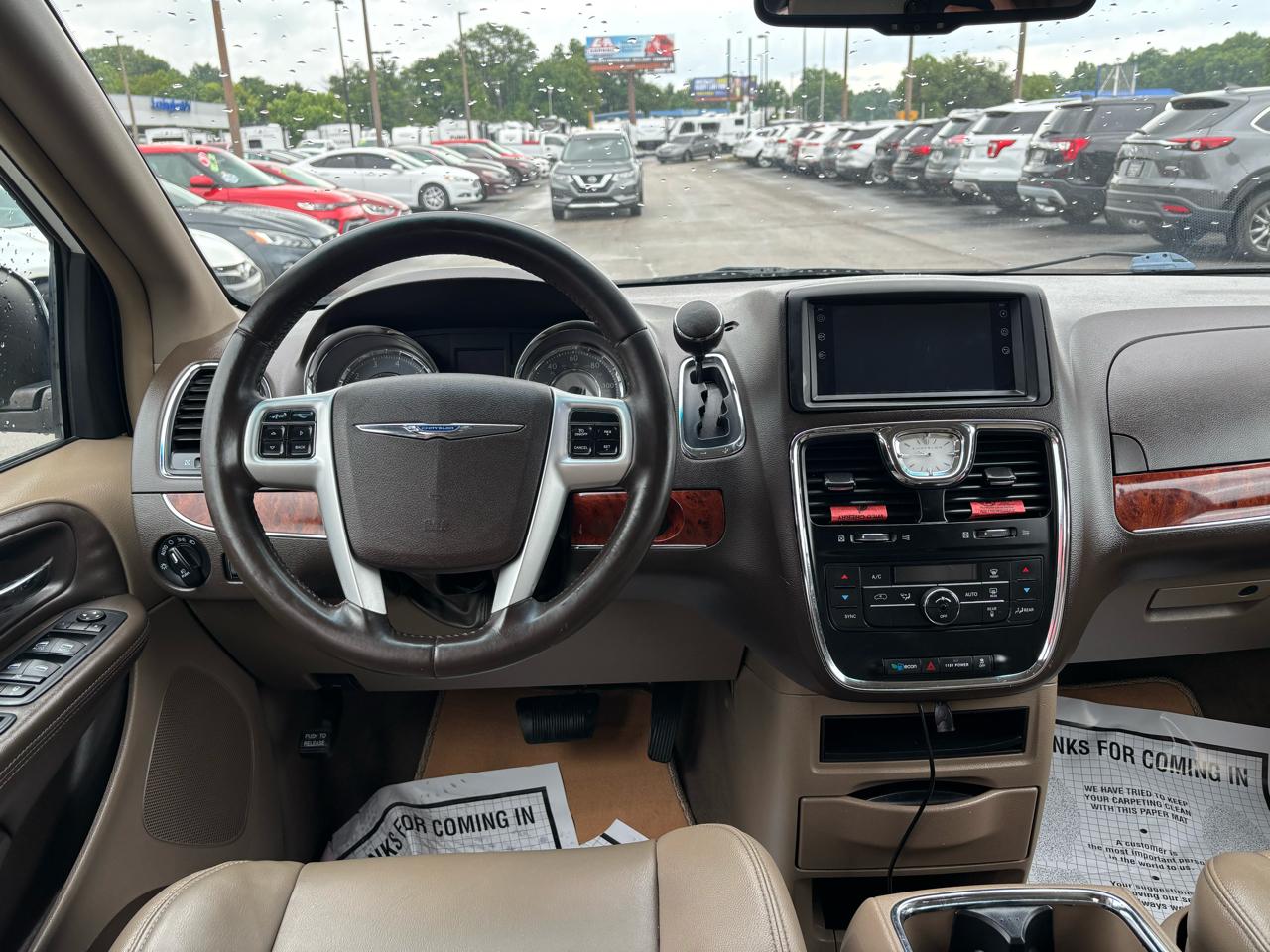 Chrysler Town & Country 4dr Wgn Touring 2014