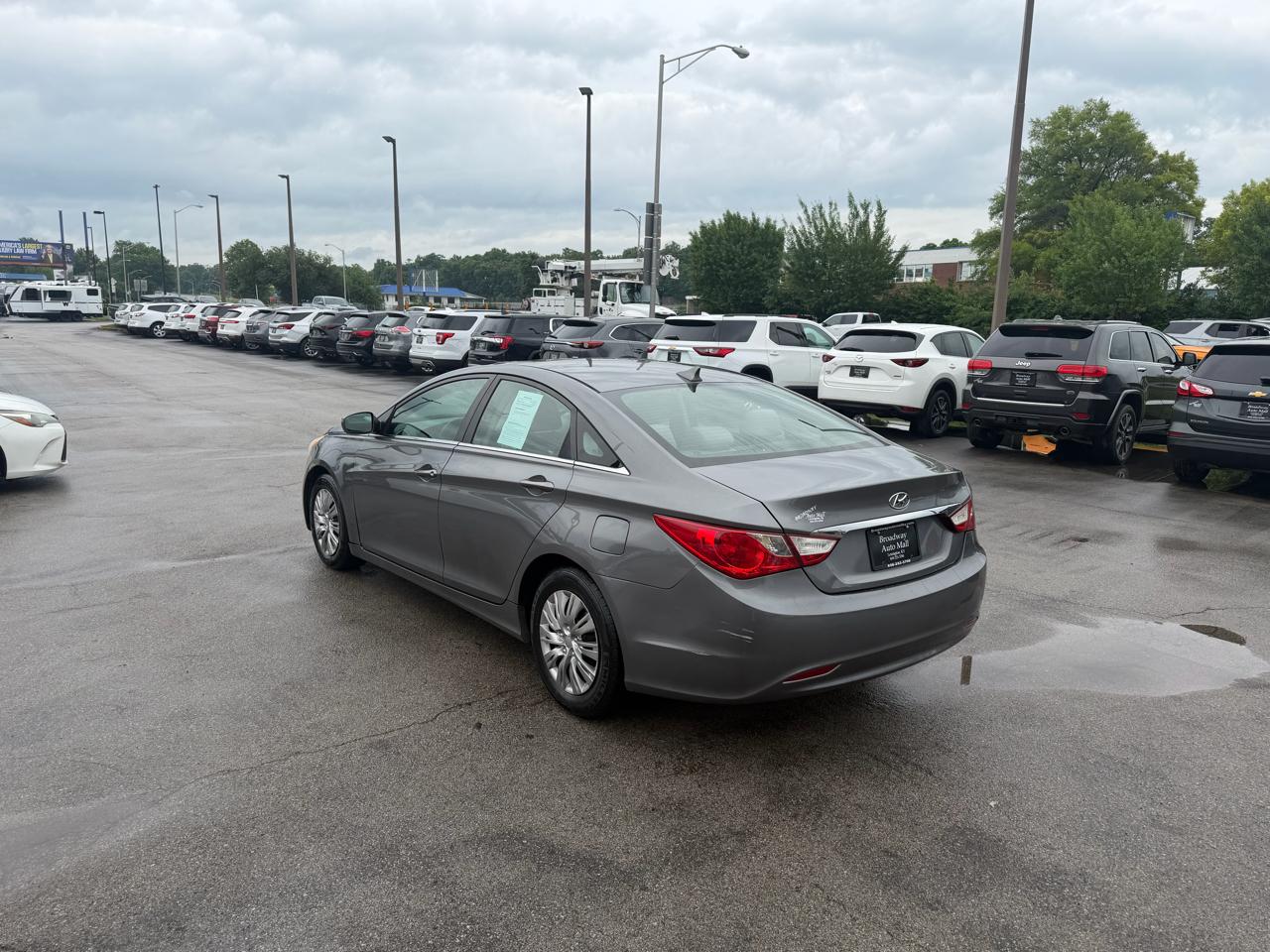 Hyundai Sonata 4dr Sdn 2.4L Auto GLS 2011