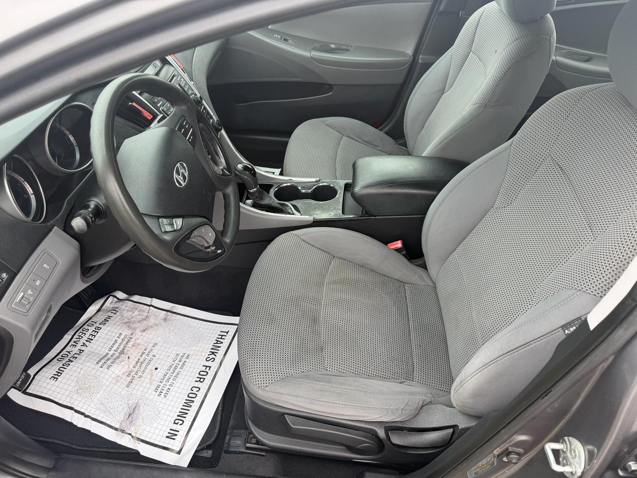 Hyundai Sonata 4dr Sdn 2.4L Auto GLS 2011