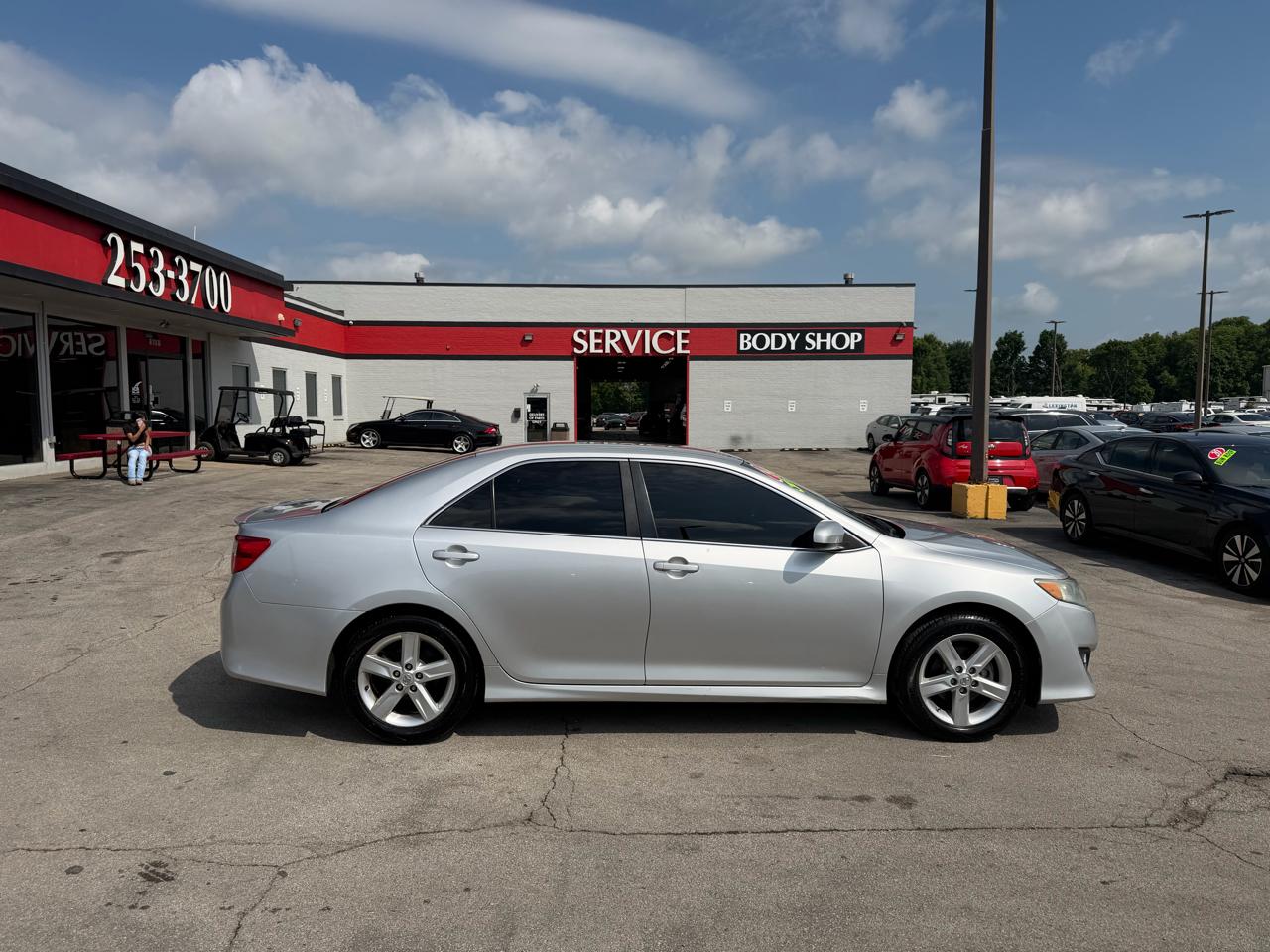 Toyota Camry 2014.5 4dr Sdn I4 Auto SE Sport (Natl) 2014
