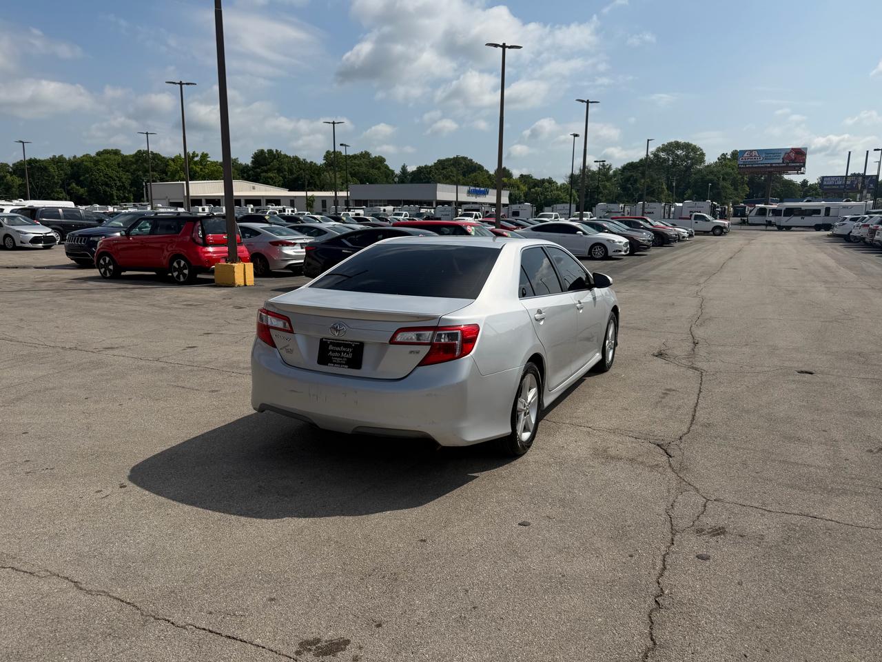 Toyota Camry 2014.5 4dr Sdn I4 Auto SE Sport (Natl) 2014