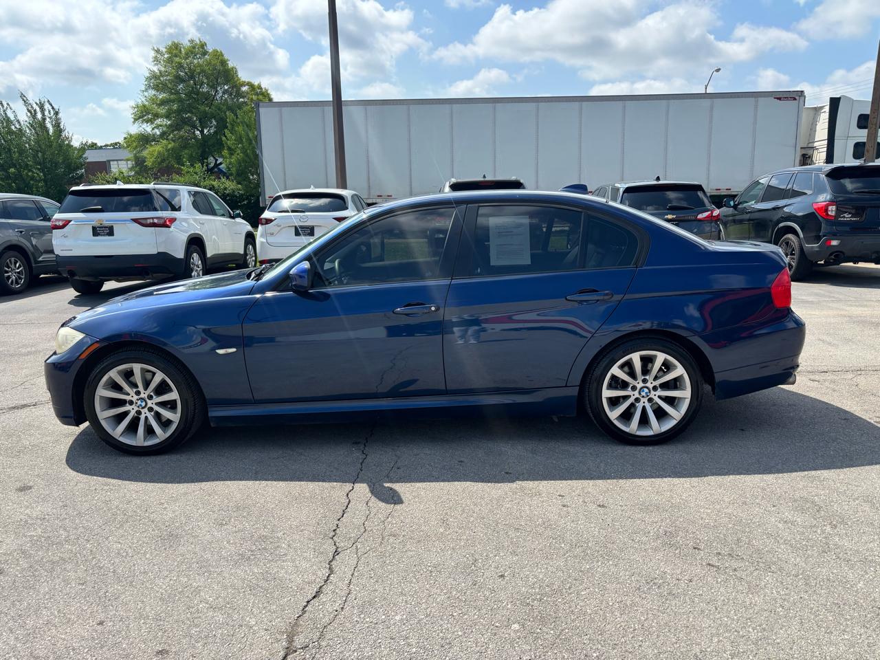 BMW 3 Series 4dr Sdn 328i RWD SULEV South Africa 2011