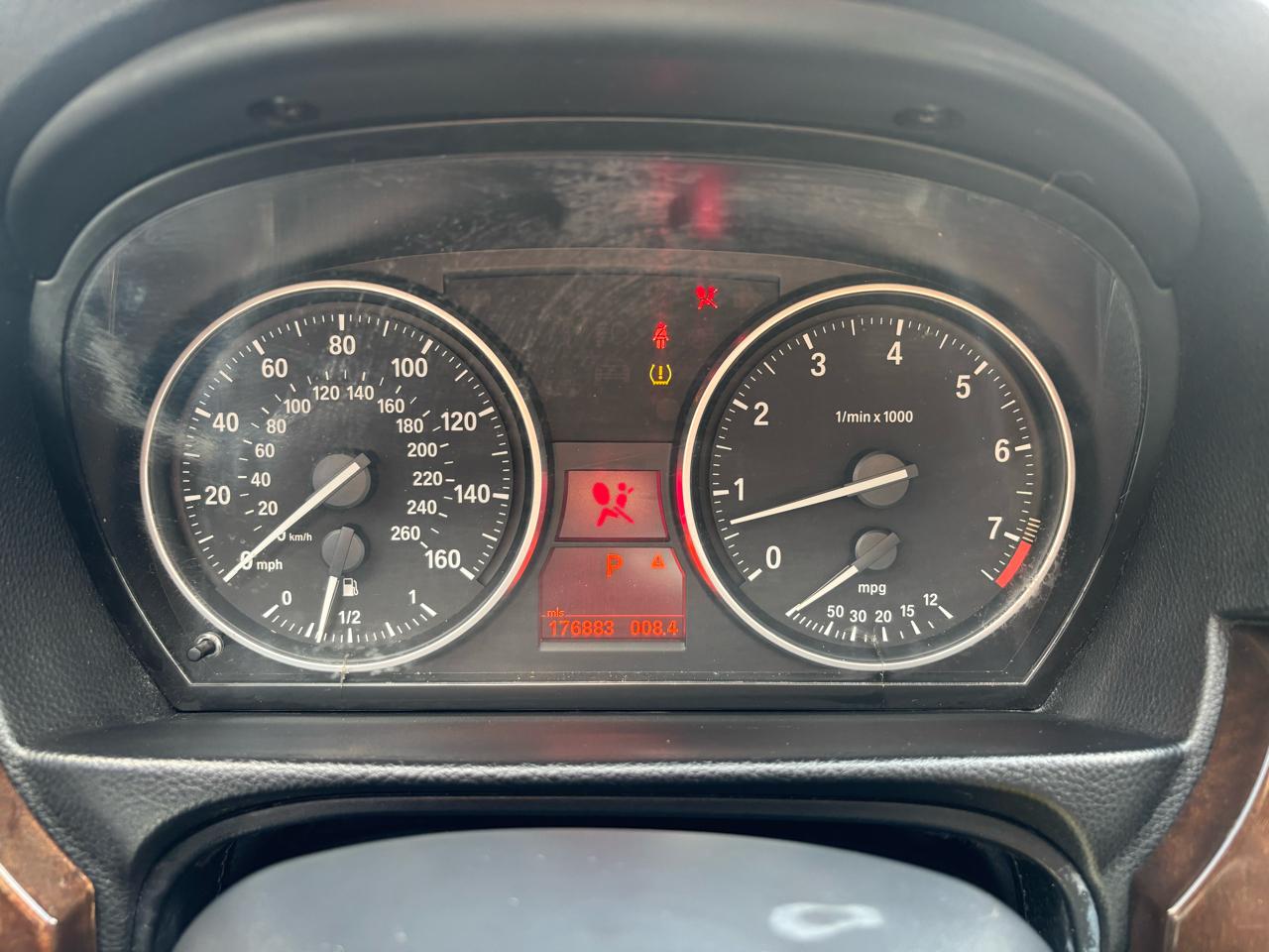 BMW 3 Series 4dr Sdn 328i RWD SULEV South Africa 2011