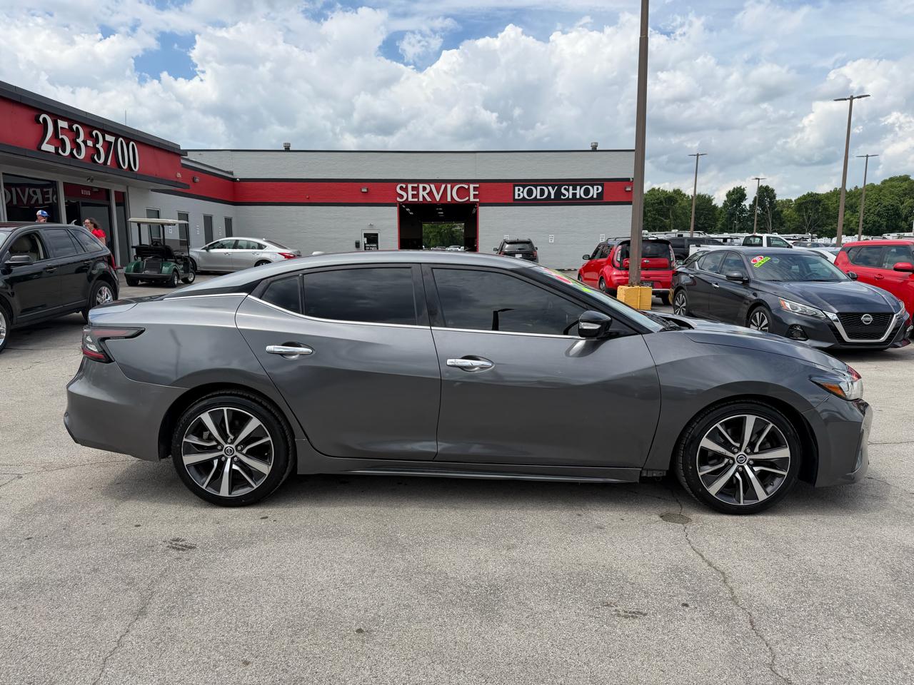 Nissan Maxima SV 2020