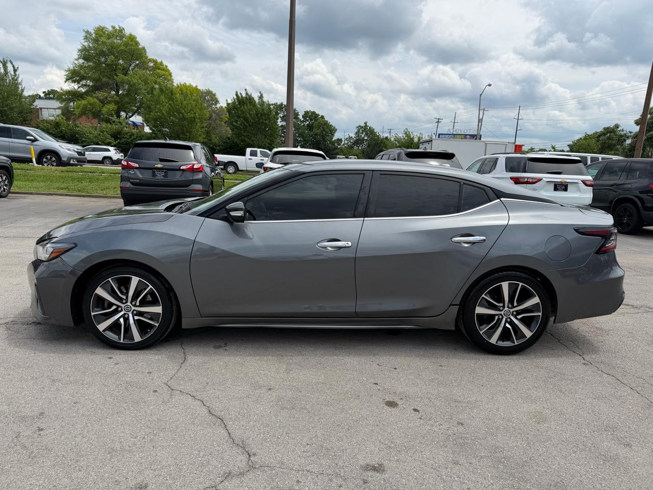 Nissan Maxima SV 2020