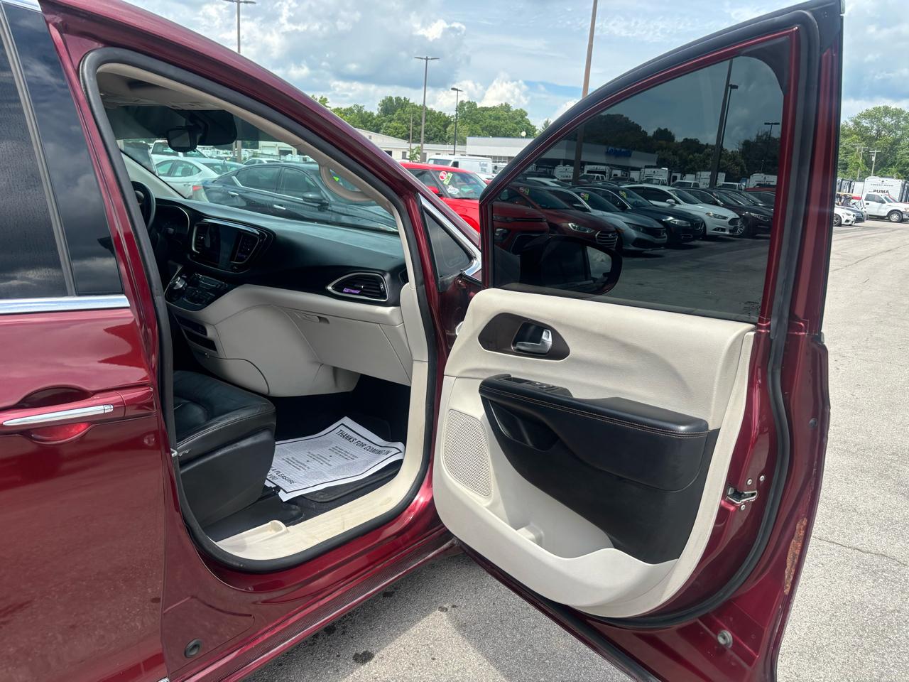 Chrysler Pacifica Touring-L FWD 2017