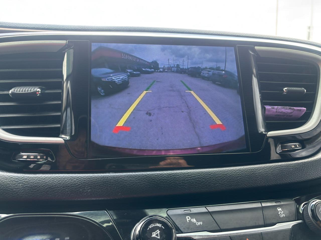 Chrysler Pacifica Touring-L FWD 2017
