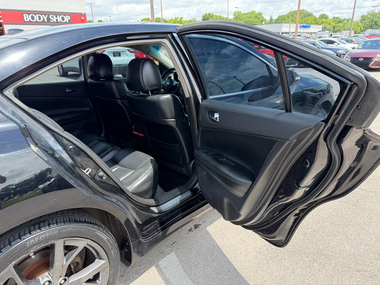 Nissan Maxima SV 2014