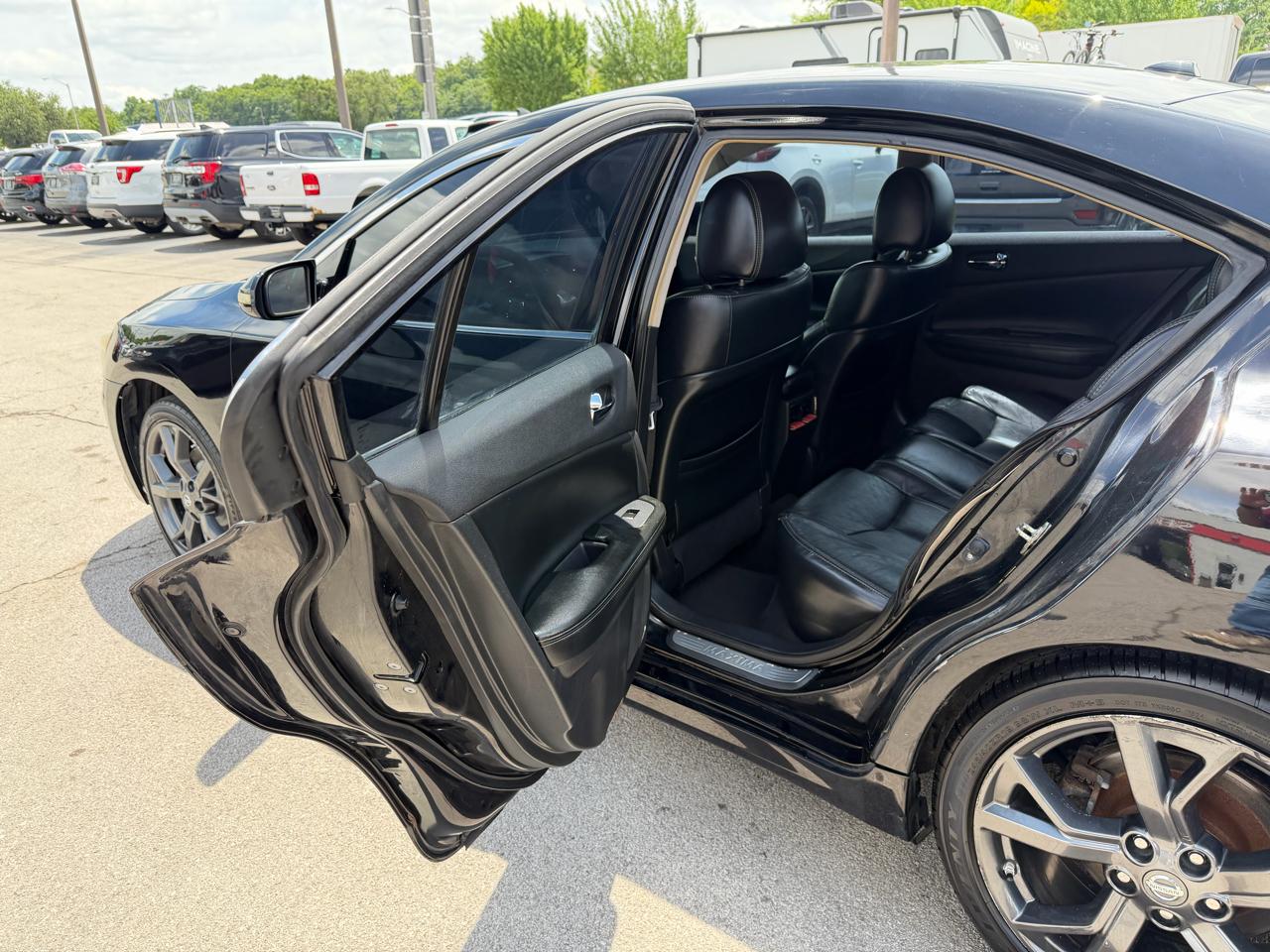 Nissan Maxima SV 2014