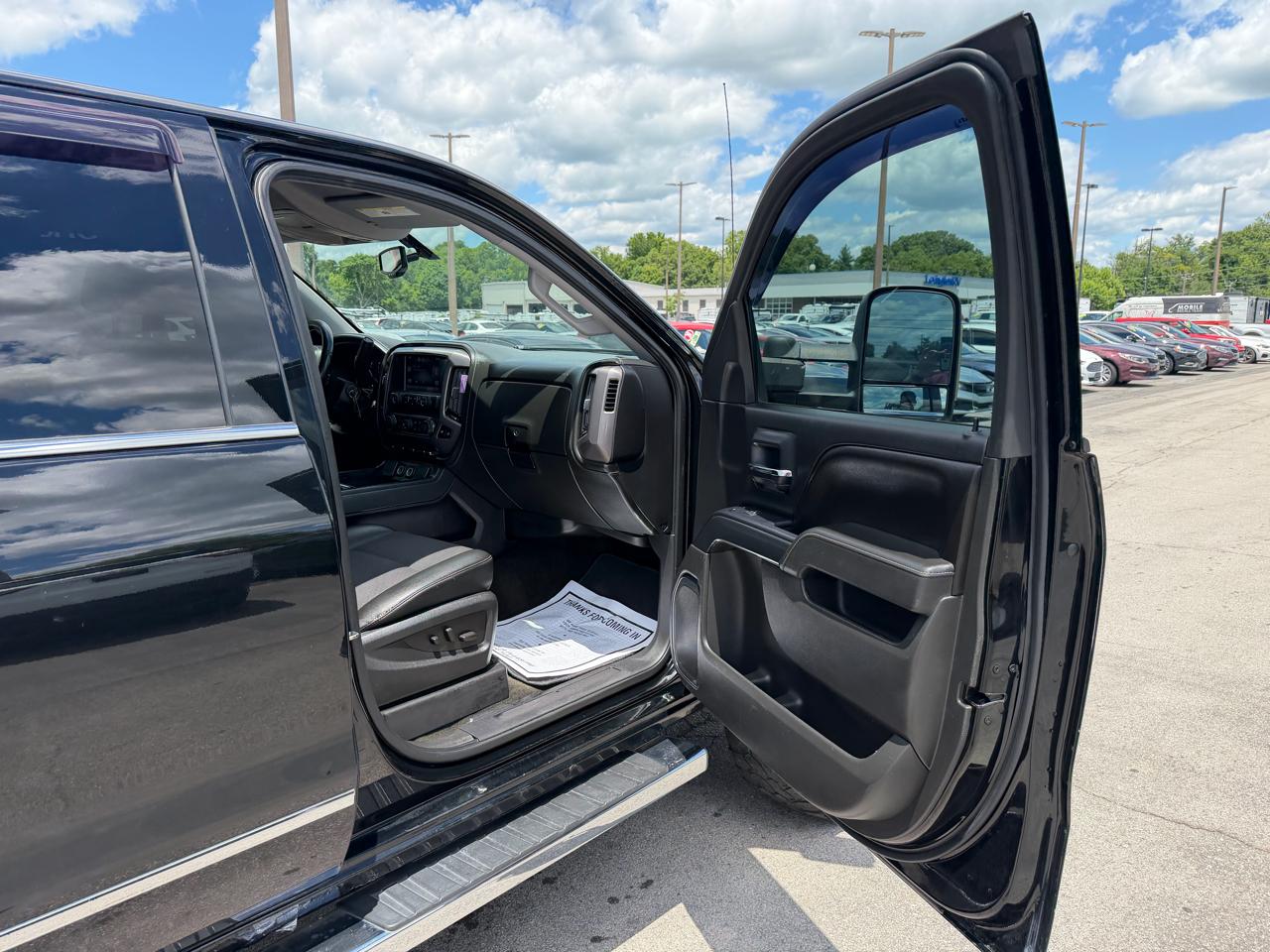 GMC Sierra 1500 4WD Crew Cab 143.5" SLE 2015