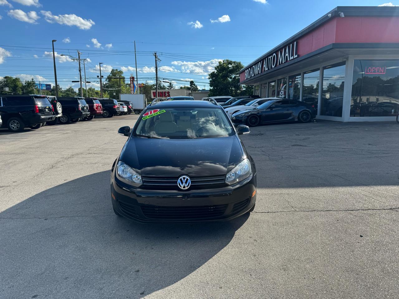 Volkswagen Jetta SportWagen 4dr DSG TDI 2011