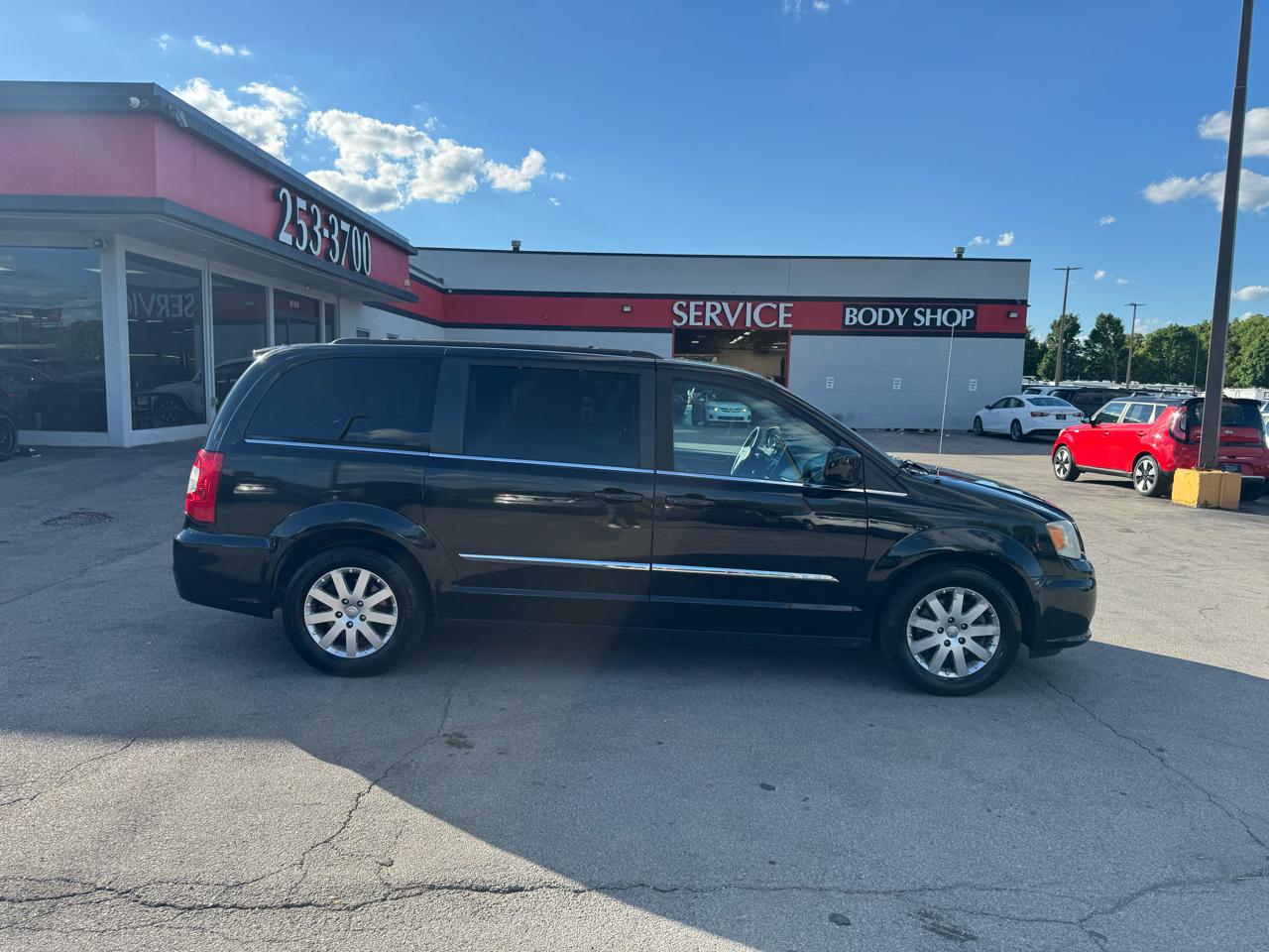 Chrysler Town & Country 4dr Wgn Touring 2014