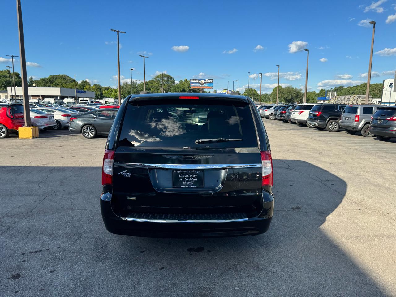 Chrysler Town & Country 4dr Wgn Touring 2014