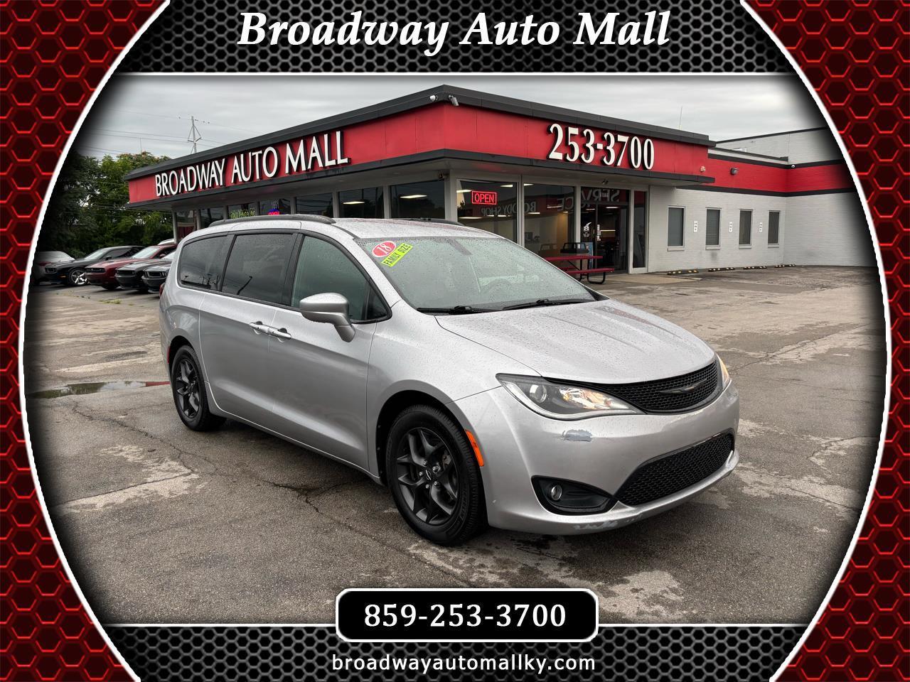 Chrysler Pacifica Touring L Plus FWD 2018