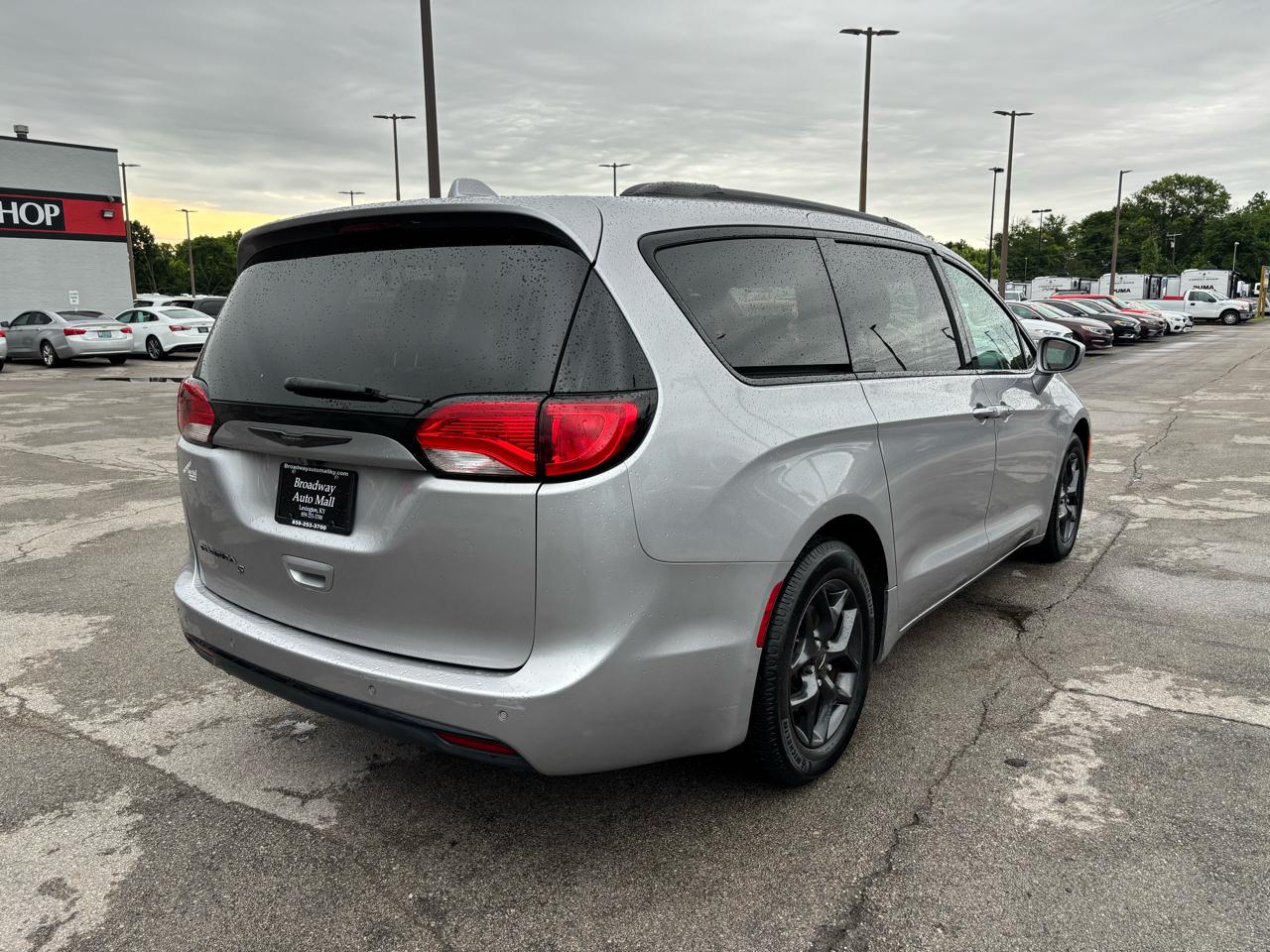 Chrysler Pacifica Touring L Plus FWD 2018