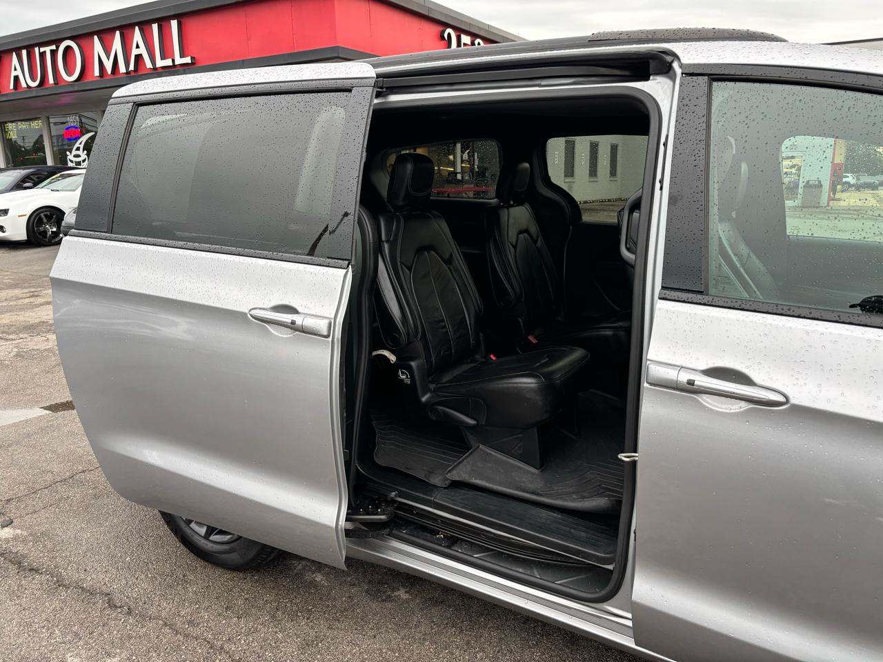 Chrysler Pacifica Touring L Plus FWD 2018