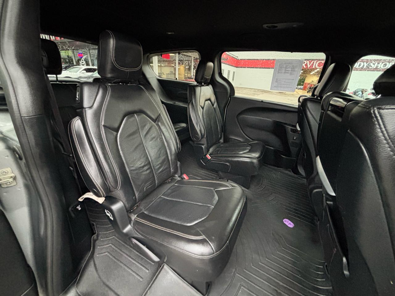 Chrysler Pacifica Touring L Plus FWD 2018