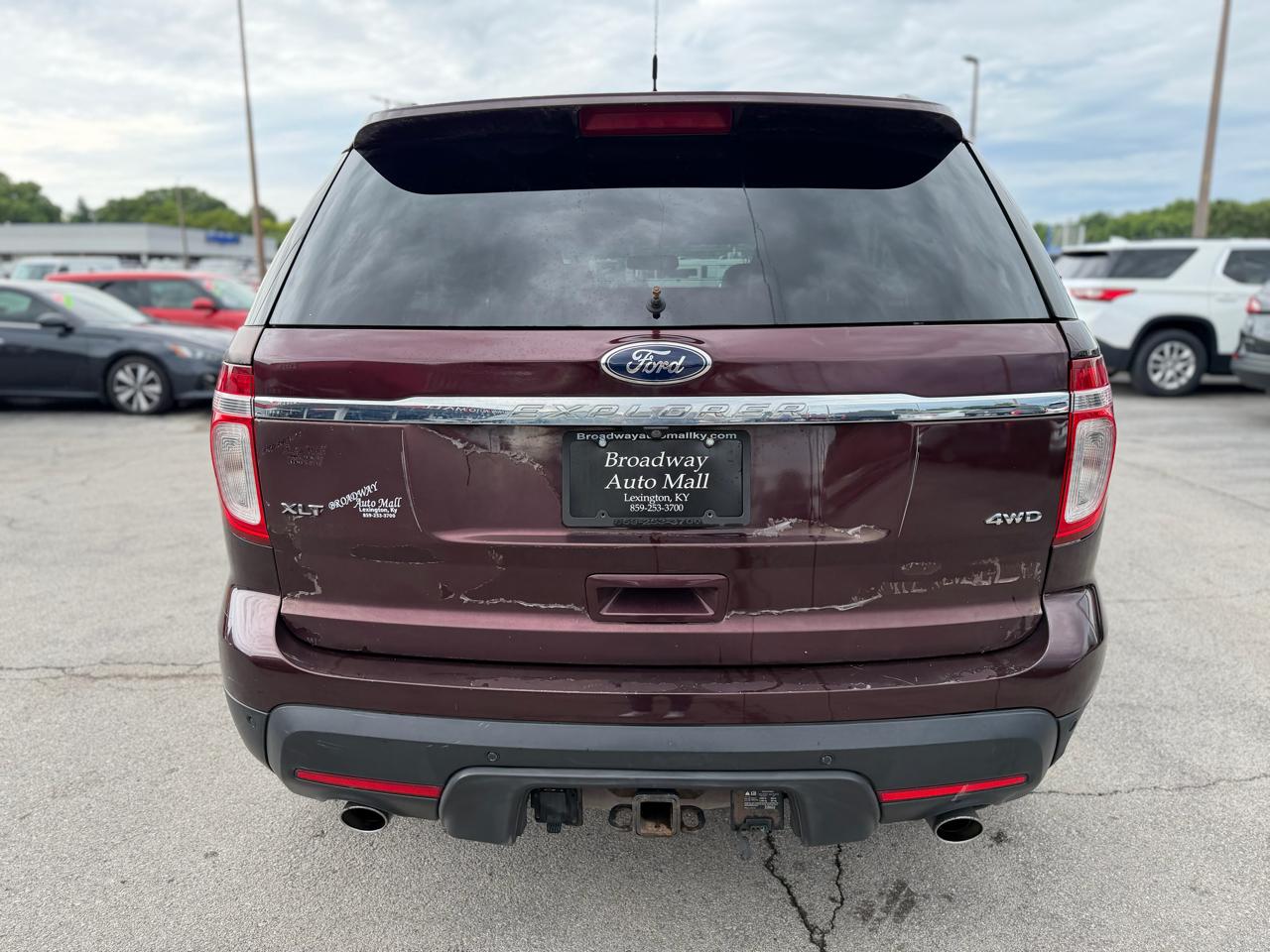 Ford Explorer 4WD 4dr XLT 2011