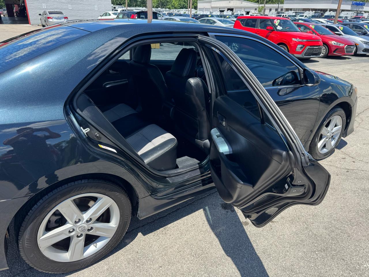 Toyota Camry 4dr Sdn I4 Auto SE Sport Limited Edition (Natl) 2012