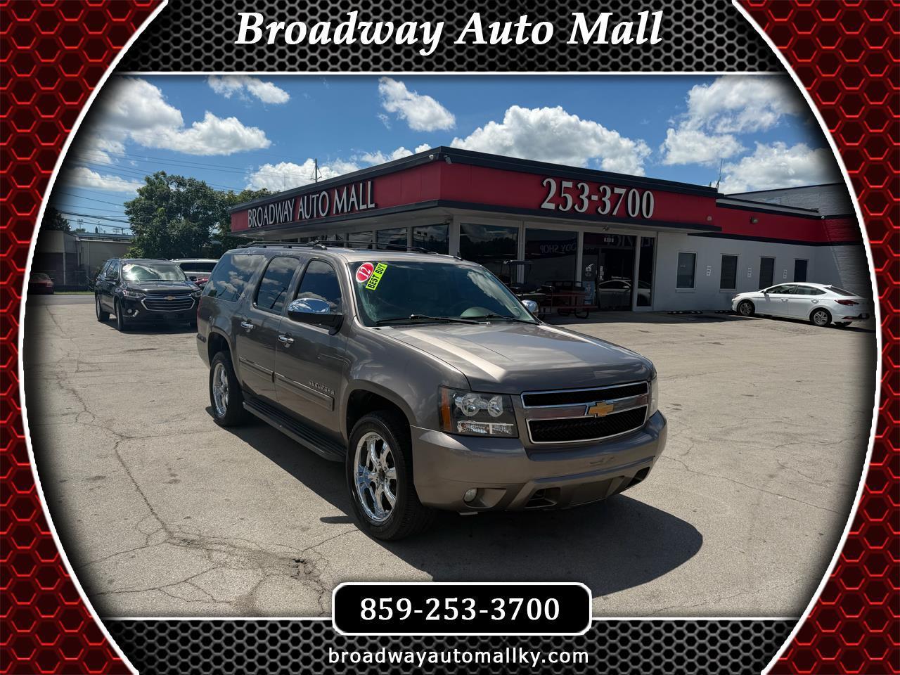 Chevrolet Suburban 4WD 4dr 1500 LT 2012