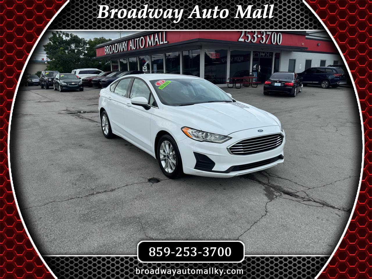 Ford Fusion SE FWD 2019