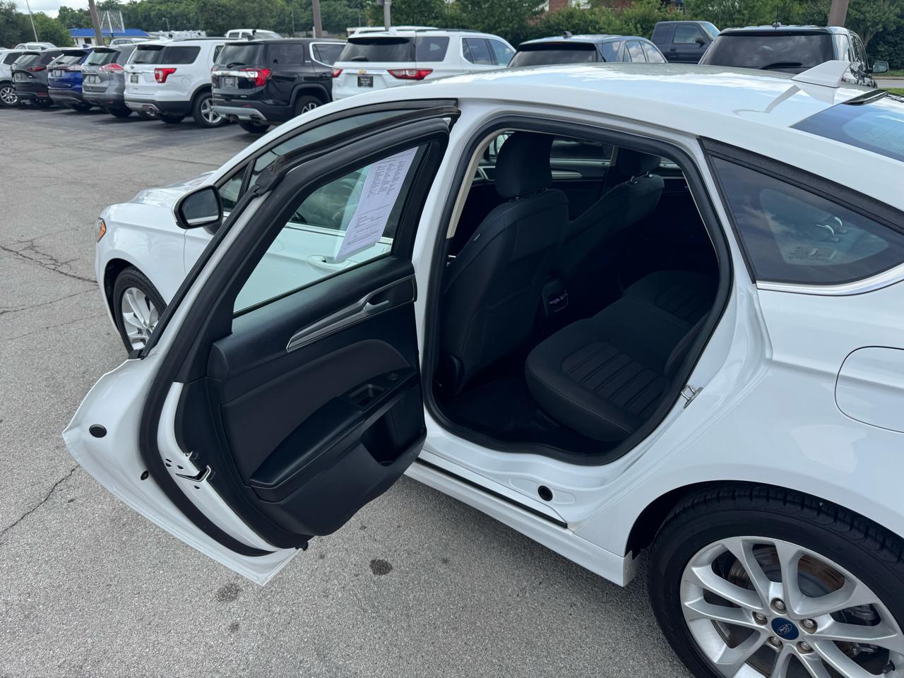 Ford Fusion SE FWD 2019