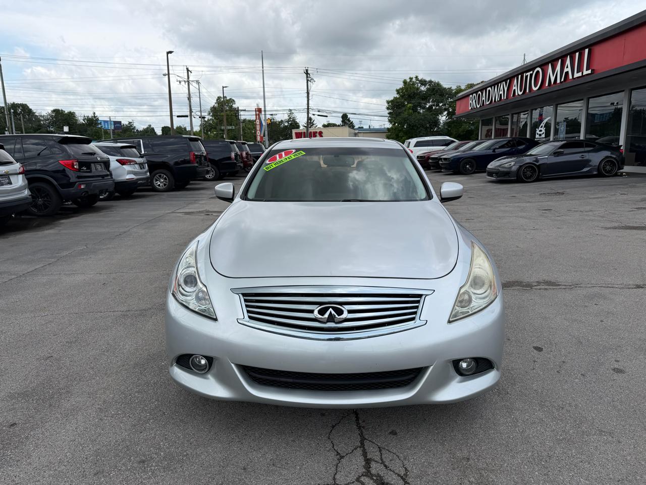 Infiniti G37 X 2011