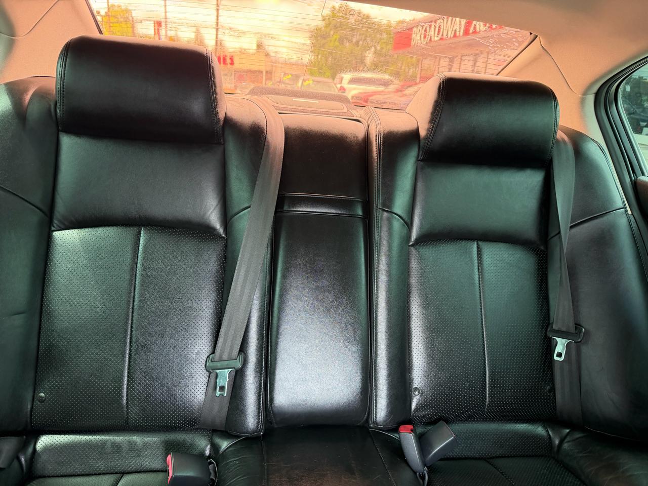 Infiniti G37 X 2011