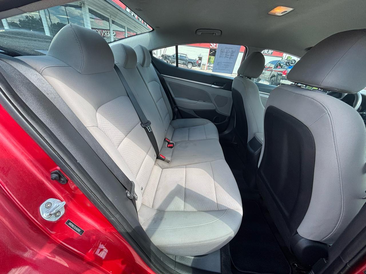 Hyundai Elantra SEL IVT 2020