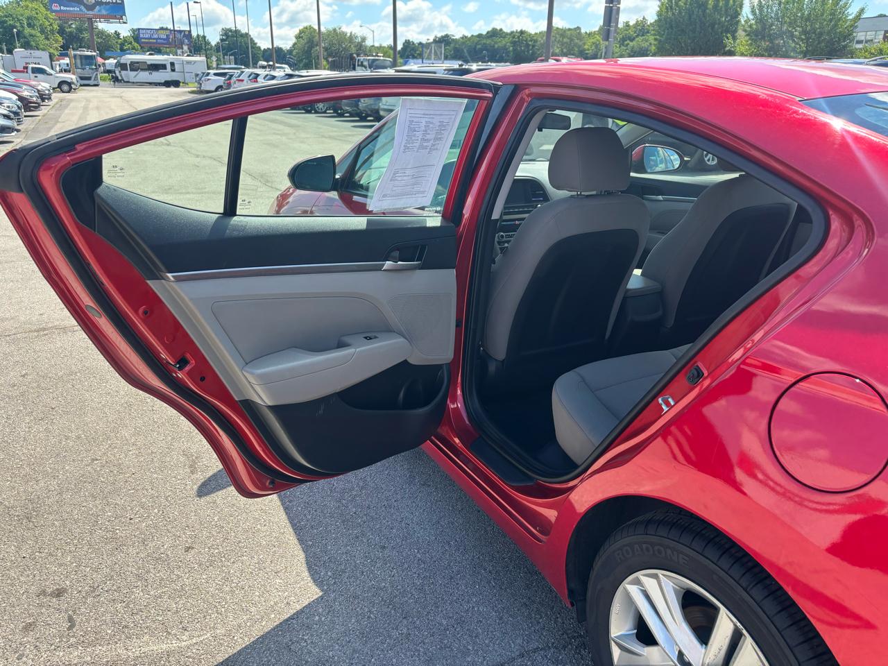 Hyundai Elantra SEL IVT 2020